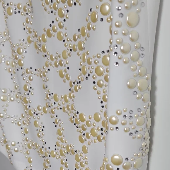 ST.JOHN Evening Ivory With Silver and Cream Elegant Sleeveless Top Size 8 - Picture 9 of 16